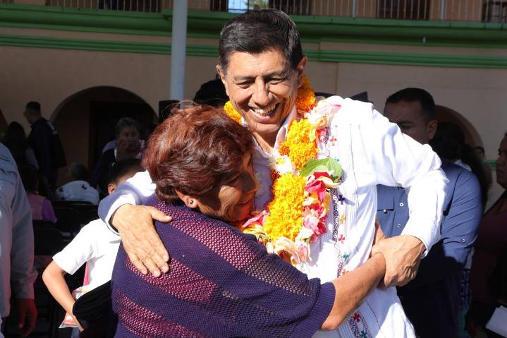 Apoya Jara acceso a bienestar de pobladores de Quiechapa