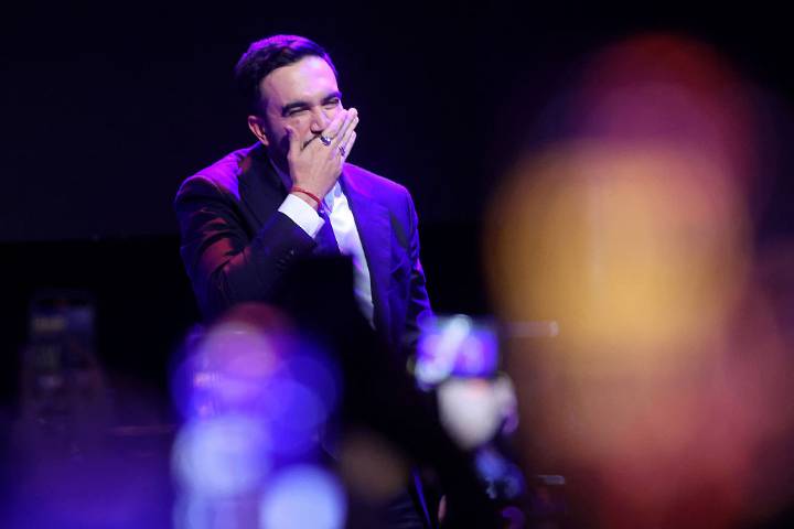 Tony Katz and the Morning News 3rd Hr 11/5/25: Indiana attorney general asks President Trump to send troops into Indianapolis. Arrests made in Harvard explosion. Avon school referendum approved. Socia