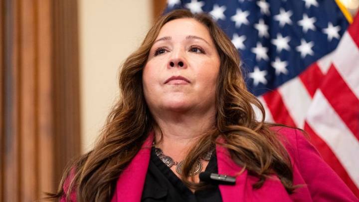 Rep. Adelita Grijalva is finally sworn in as the House’s newest Democrat, paving way for Epstein files vote