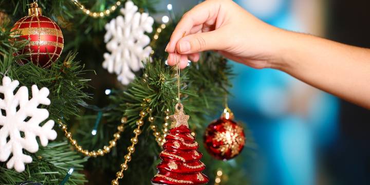 Cuándo poner la decoración y el árbol de Navidad: fechas clave según la tradición cristiana y costumbres populares