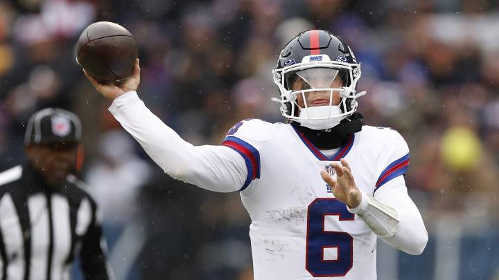 Jaxson Dart has cleared the concussion protocol