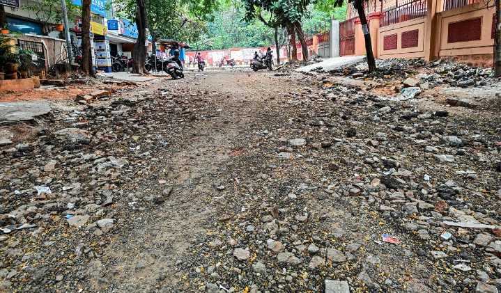 Incomplete CC roads cause inconvenience in Kalyan Nagar and Vengalrao Nagar