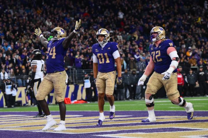 Deadspin | Washington shakes off key absences in rout of Purdue