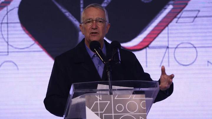 No hay autoritarismo ni consigna en decisión de la SCJN para que pague Salinas Pliego: Sheinbaum