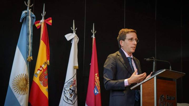Almeida defiende en Buenos Aires la calidad de vida de Madrid como motor de atracción internacional