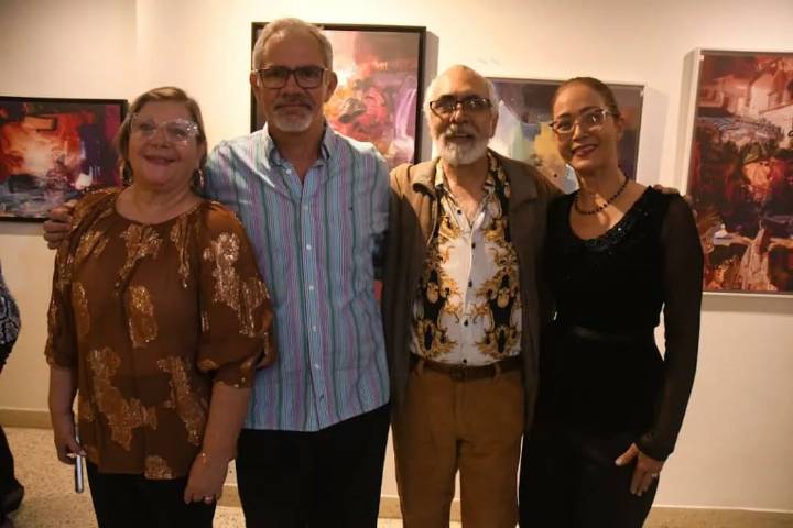 Con 28 obras fue inaugurada la exposición “Gestalt” del maestro José Coronel