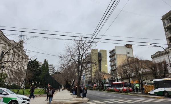 Alerta “Amarillo” en La Plata y la Provincia por tormentas: cuándo llegan las lluvias