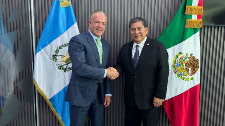Guatemala destituye del cargo de cónsul honorario a Raúl Rocha Cantú, dueño de Miss Universo