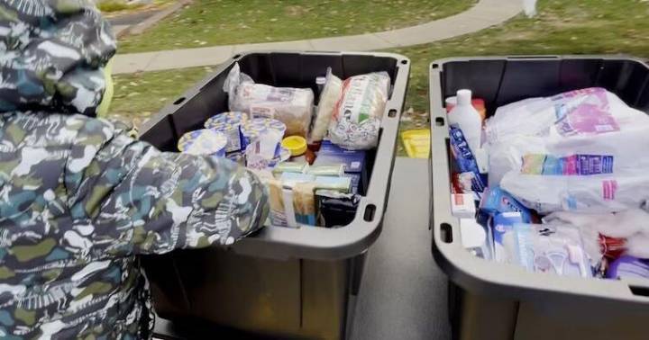 Man's front yard food pantry goes viral as donations pour in