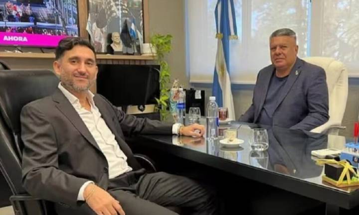 El Gobierno denunció a una financiera vinculada a Chiqui Tapia