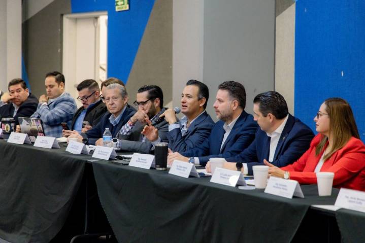 Presenta alcalde Marco Bonillas avances en seguridad y crecimiento económico a consejeros de CANACINTRA