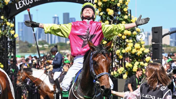 Racing 
                                          Comments
                                        
                                          Premium
                                        Melbou