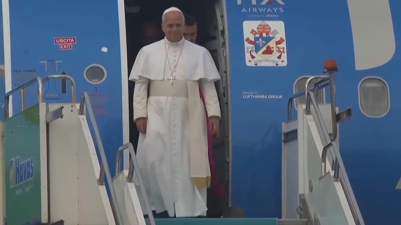 Pope Leo arrives in Turkey to begin his first foreign trip