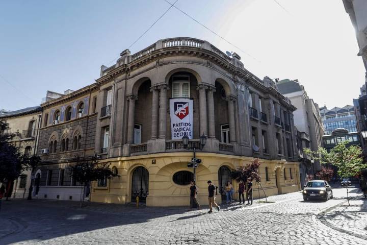 El silencioso final del Partido Radical: la colectividad más antigua de Chile liquidará sus bienes tras fracaso electoral
