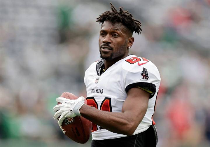 Ex-Steelers star Antonio Brown pleads not guilty to attempted murder in Miami shooting