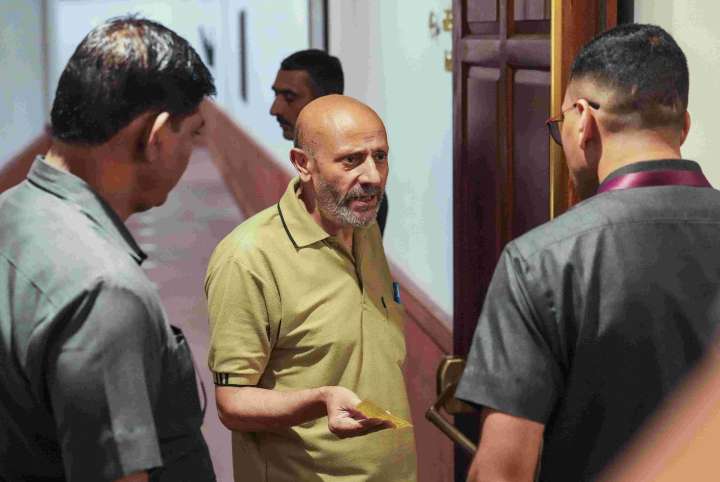 HC delivers split verdict on MP Abdul Rashid's plea against order on travel expenses to attend Parl