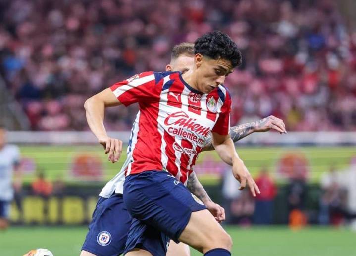 Empatan Chivas y Cruz Azul