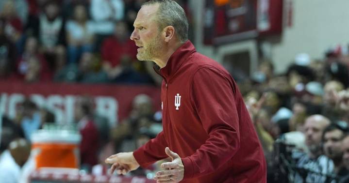 New coach Darian DeVries injects new style and renewed hope in Indiana