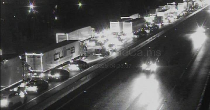 M6 traffic LIVE: 'Serious collision' shuts busy route as huge queues of standstill traffic builds