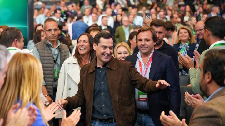 El PP de Andalucía reelige a Juanma Moreno y refuerza su liderazgo: "Me dejaré la piel por la mayoría de la estabilidad"