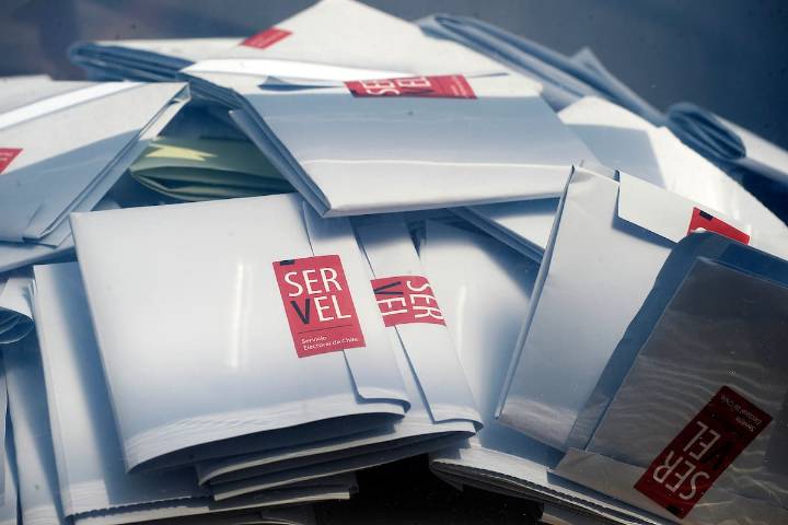 Así son las papeletas de las Elecciones en Chile (y la forma correcta de marcar tu voto)