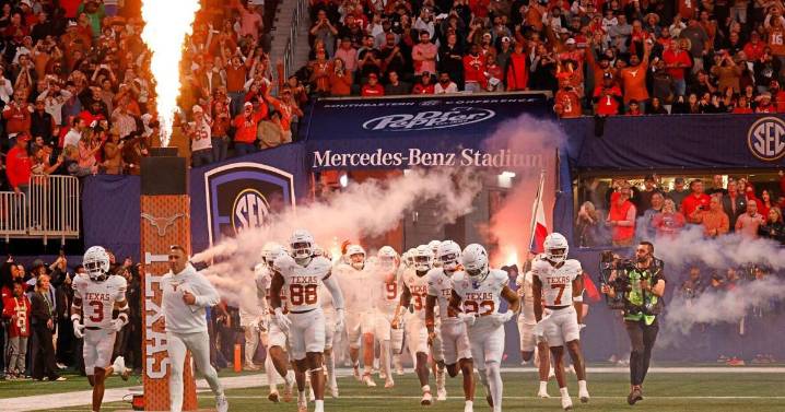 If Texas beats Texas A&M, do Longhorns deserve a spot in the College Football Playoff?