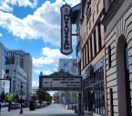 1-day free screenings of Christmas movies scheduled at classic theater