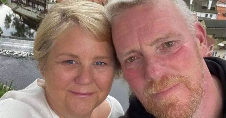 Rutherglen man 'fell in love all over again' during wife's last 22 days in hospice