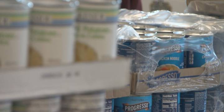 Wichitans help battle food insecurity by volunteering