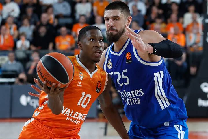Euroliga: El Valencia Basket consolida su inercia ganadora ante el Madrid