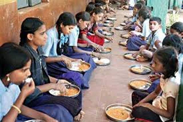 Mid-day meals to be extended to PU students of Karnataka Public Schools: Minister