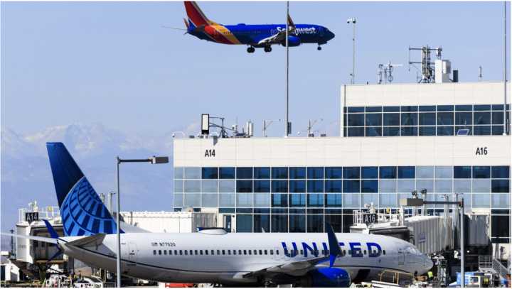 Trump amenaza con reducir el sueldo a los controladores aéreos ausentes por cierre federal