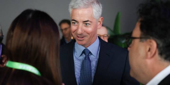 Hedge fund billionaire Bill Ackman just dropped a 4-word dating tip — and the internet is going crazy over it