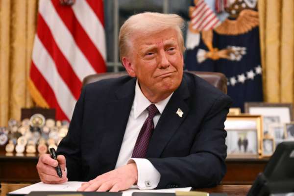 Trump pausará la migración de países del tercer mundo