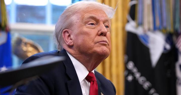 Trump signs executive order launching Genesis Mission AI project