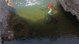 Trabajador municipal muere tras caer con su motocicleta al río Ocoruro en Espinar