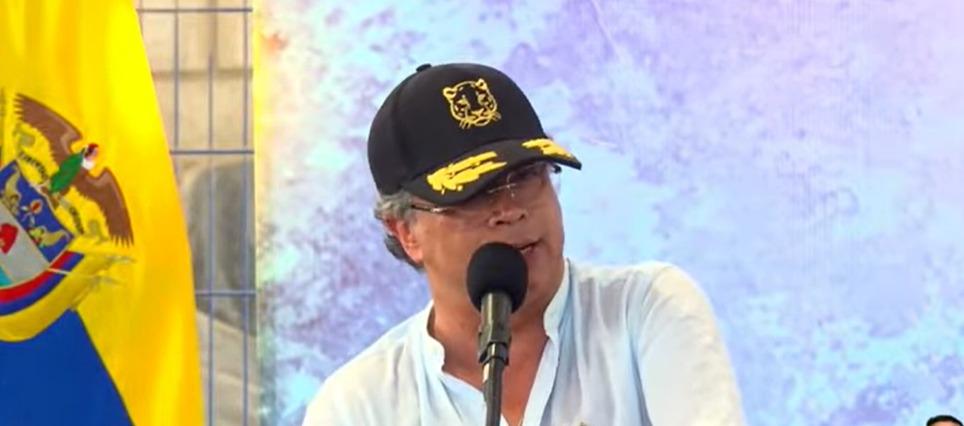 "Mentiroso Trump y sus amigos, no están matando narcotraficantes": Petro