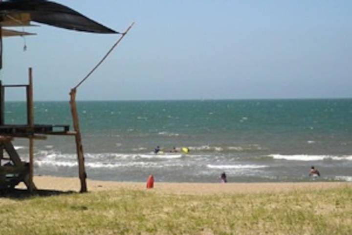 Colombiana murió ahogada tras ser devorada por corriente en Uruguay