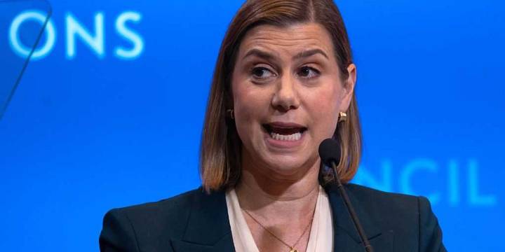 Glenn Beck highlights Democrat's damning admission about call for rebellion