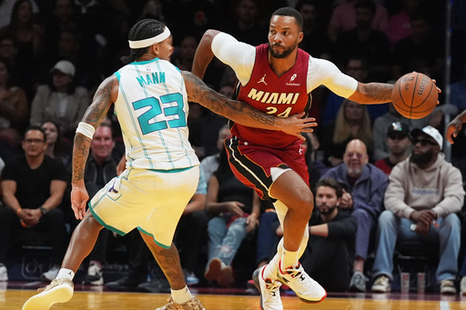 Powell anota 25 y el Heat arrasa 126-108 a Hornets en la Copa NBA