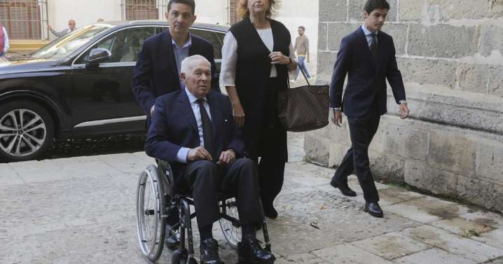 Emotiva despedida a Rafael de Paula: de Curro Romero y Carmen Tello a Francisco y Cayetano Rivera