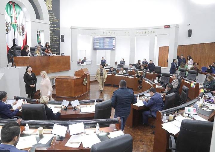 Avalan reforma constitucional en materia de bienestar, cuidado y protección a los animales