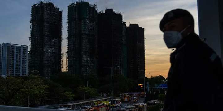 Ascienden a 128 los muertos por el devastador incendio en Hong Kong