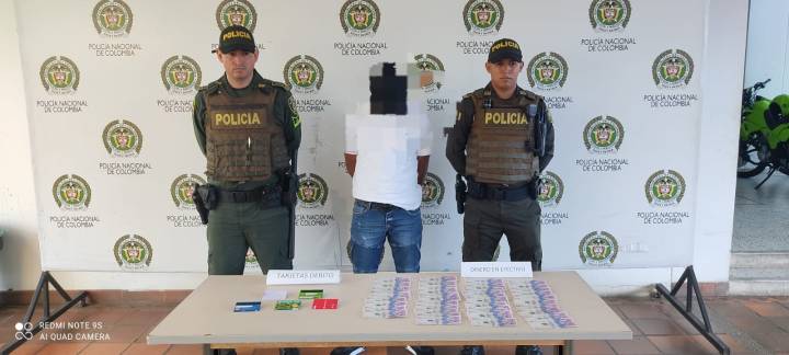 Fue capturado por hurtar tarjetas de crédito y dinero en Banco de Monterrey