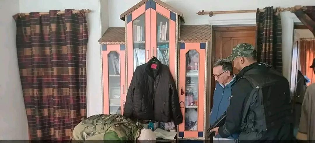 Police conduct raids on residences of terrorist associates linked with banned organizations in Srinagar