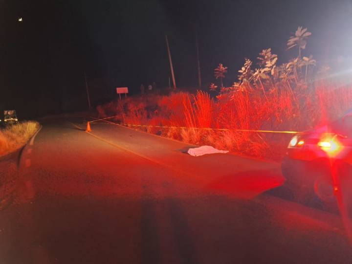 Huyó conductor que atropelló y mató a un hombre en Ejutla