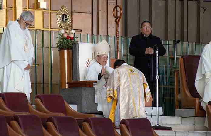 Peregrinos visitan la Basílica de Guadalupe
