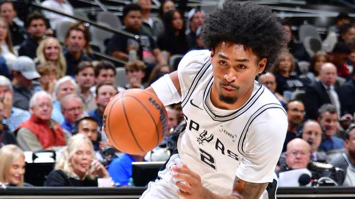 Spurs rookie Dylan Harper exits early with left calf injury