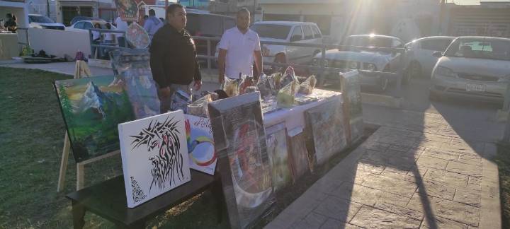 Participan PPLs del CEDES Reynosa en feria de emprendedores con venta de artesanías