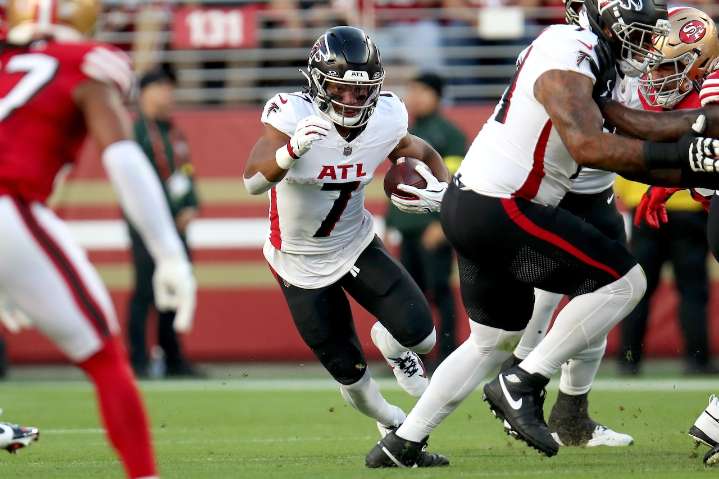 Watch Falcons vs. Panthers NFL Week 11 today, free Streameast alternatives, start time, TV channel